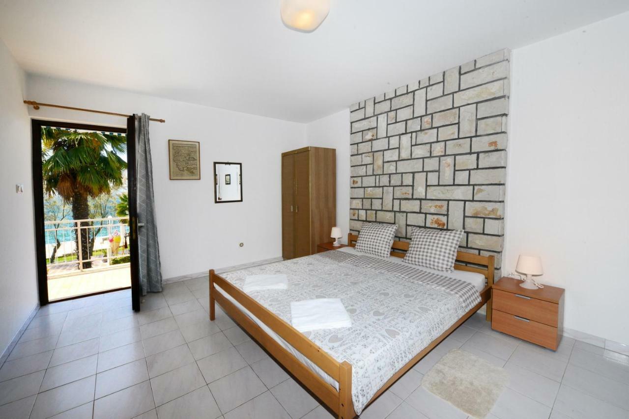 Beautiful Apartments First Row To The Sea Poreč Eksteriør bilde